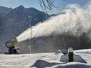 La neve è arrivata: Domobianca365 al lavoro per l'apertura della stagione FOTO La neve è arrivata: Domobianca365 al lavoro per l'apertura della stagione FOTO