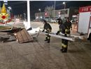 Notte di lavoro per i Vigili del fuoco a causa del forte vento FOTO Notte di lavoro per i Vigili del fuoco a causa del forte vento FOTO