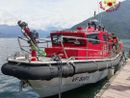Imbarcazione affonda nel Lago Maggiore, due giovani soccorse dai vigili del fuoco Imbarcazione affonda nel Lago Maggiore, due giovani soccorse dai vigili del fuoco