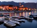 Un nuovo concerto all'alba sul lago con il fisarmonicista Alessandro De Bei