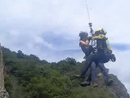 Ragazza salvata sulla ferrata Miccia da un elicottero dei vigili del fuoco VIDEO