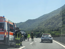 Auto va sbattere in superstrada a Gravellona