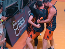 Flavio Gay firma la tripla decisiva nella finalissima dell’Estathé 3×3 VIDEO Flavio Gay firma la tripla decisiva nella finalissima dell’Estathé 3×3 VIDEO