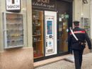 Stresa, rubano macchinine da collezione in un negozio: denunciati due giovani Stresa, rubano macchinine da collezione in un negozio: denunciati due giovani