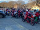 Babbi Natale in motocicletta hanno consegnato i doni ai bambini della pediatria FOTO E VIDEO Babbi Natale in motocicletta hanno consegnato i doni ai bambini della pediatria FOTO E VIDEO