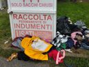 Cassonetti per la raccolta dei vestiti usati come discarica: &quot;Situazione indecorosa&quot;