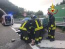 Scontro tra due auto sulla A26, una persona ferita