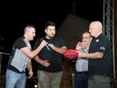 Il Cantante della Solidarietà dona un defibrillatore di ultima generazione a Casa Mantegazza di Omegna