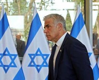 Papa, Lapid rompe silenzio di Israele: &quot;Ha contribuito a creare mondo migliore&quot;