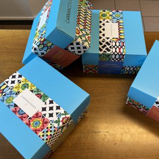 Pasqua solidale: Cannavacciuolo dona colombe agli operatori sanitari del Vco