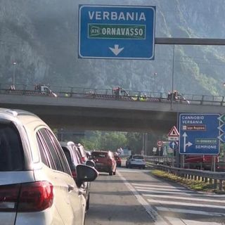 Viabilità al collasso nel Vco: tra code infinite e scaricabarili, a pagare sono i cittadini