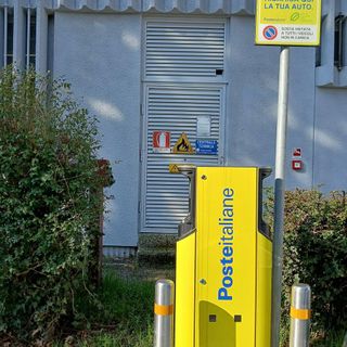 Poste Italiane porta la mobilità sostenibile nel VCO: 5 colonnine elettriche già attive