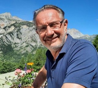 Chiusi e aperti in tempo di vacanza
