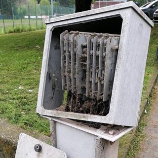 Atti vandalici a Cireggio: danneggiata una centralina dell'energia elettrica