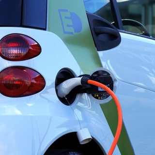 Mobilità sostenibile, la Regione aiuta gli artigiani che si occupano di mezzi green