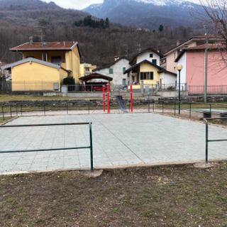 Un'area attrezzata per fare sport al parco di Ramate