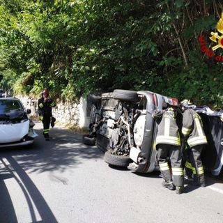 Scontro tra due auto in Valle Strona