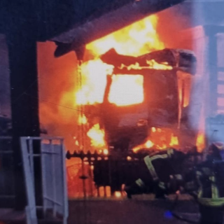 Incendio su un treno merci sulla Domo Novara  FOTO e VIDEO