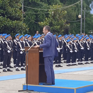 ''Durante il giuramento cori di mussoliniana memoria''