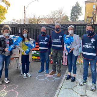 Associazione nazionale Carabinieri dona 50 uova di Pasqua ai bambini del Cssv