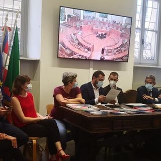 “In Piemonte pochi tamponi e carenza di personale sanitario: rischio caos in estate”