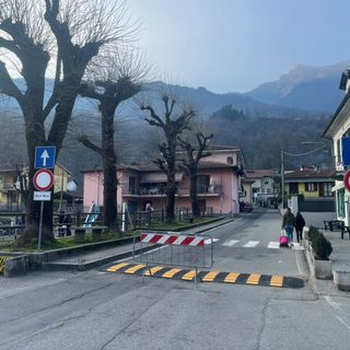 Casale Corte Cerro, divieto di transito in via Bertone Bruno diventerà definitivo