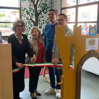 Un angolo dedicato all’allattamento nella biblioteca di Omegna