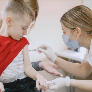 Vaccinazioni pediatriche: la Regione pensa a incontri di sensibilizzazione in collaborazione con pediatri e scuole