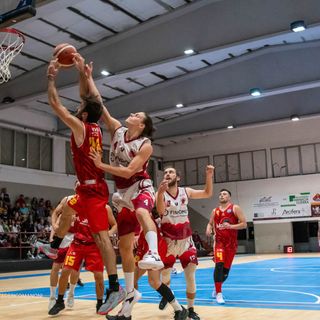 Basket, Paracchini Expo Foma e Findomo Pediacoop in corsa per i playoff