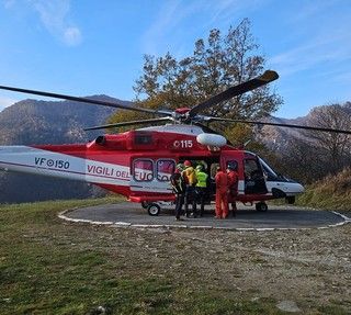 L'elicottero dei Vigili del fuoco, foto di archivio