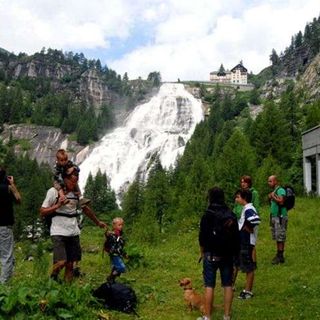 Cascata del Toce, programmati  gli orari di apertura per l'estate