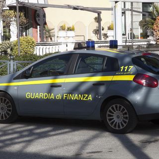 La Guardia di finanza recluta 15 tenenti
