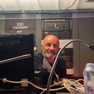 Porte chiuse e musica spenta nelle discoteche, Tanza: “Siamo l’unica categoria a non poter riaprire”