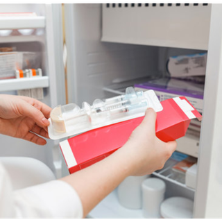 Vaccinazioni in farmacia anche per la fascia 12-17 anni