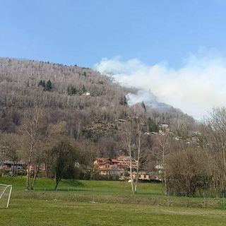 Domato l'incendio nei boschi di Premeno VIDEO