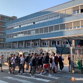 La Lega Giovani Vco contro i nuovi orari scolastici alle superiori: “Dirigenti puntano sulla quantità invece che sulla qualità”