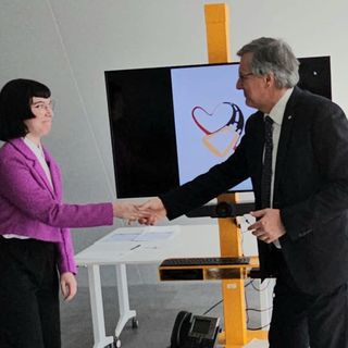 La studentessa Emma Tamboloni è la vincitrice del concorso per la realizzazione del logo della &quot;Plasmamobile&quot;