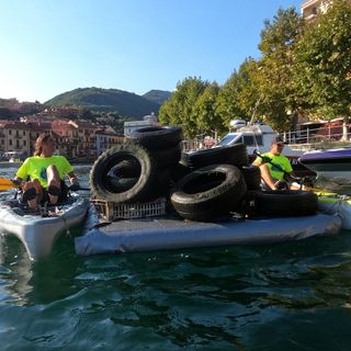 &quot;In apnea per far respirare il lago&quot;, tanti i rifiuti recuperati dai volontari
