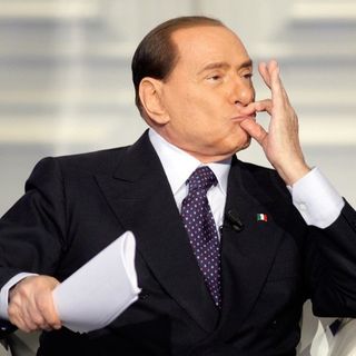 Addio a Silvio Berlusconi, una vita da protagonista dell'economia, dello sport e della politica italiana