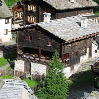 La Walserhaus di Bosco Gurin si aggiudica il Premio Meyvaert