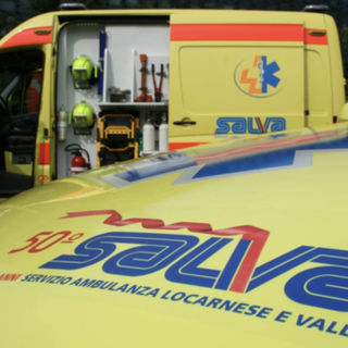 Cade per 4 metri dal tetto di una casa: frontaliere del Vco perde la vita in Canton Ticino