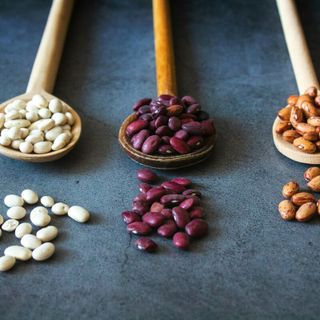 https://unsplash.com/it/foto/cucchiaio-di-legno-marrone-con-fagioli-rossi-e-marroni-oD7H_J-vJm4
