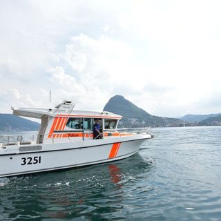 Ticino, anziano disperso nel lago Maggiore: robot e sonar per scandagliare i fondali