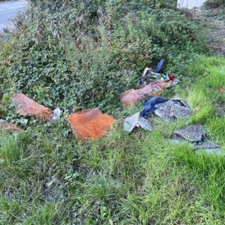 Omegna, Pd: “Ancora degrado e rifiuti abbandonati, l'amministrazione intervenga”