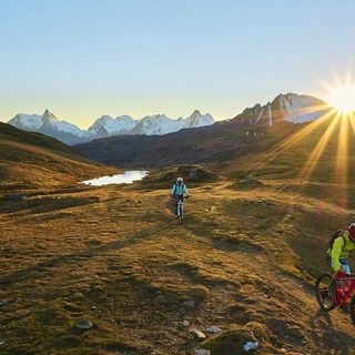 Laghi e monti bike: tra Italia e Svizzera su due ruote
