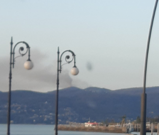 Fiamme nei boschi tra Gignese e Carpugnino