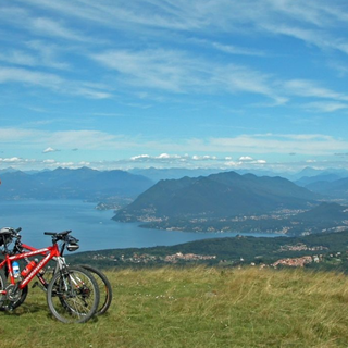 Il tuo Giro parte da Verbania: cicloturismo sulle orme dei più grandi campioni