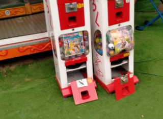 Omegna, scassinati i distributori delle giostre