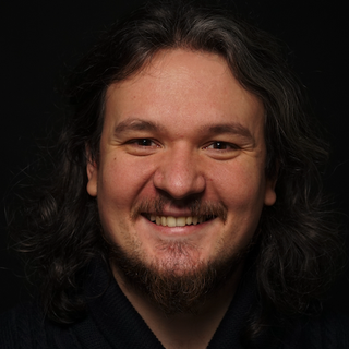 Astronomia, questa sera la lezione-spettacolo del divulgatore Adrian Fartade