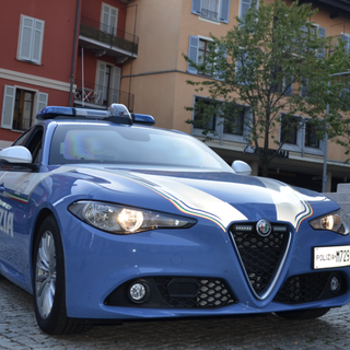 Ubriaco,  si scaglia contro gli agenti in piazza Cavour: arrestato per resistenza e lesioni